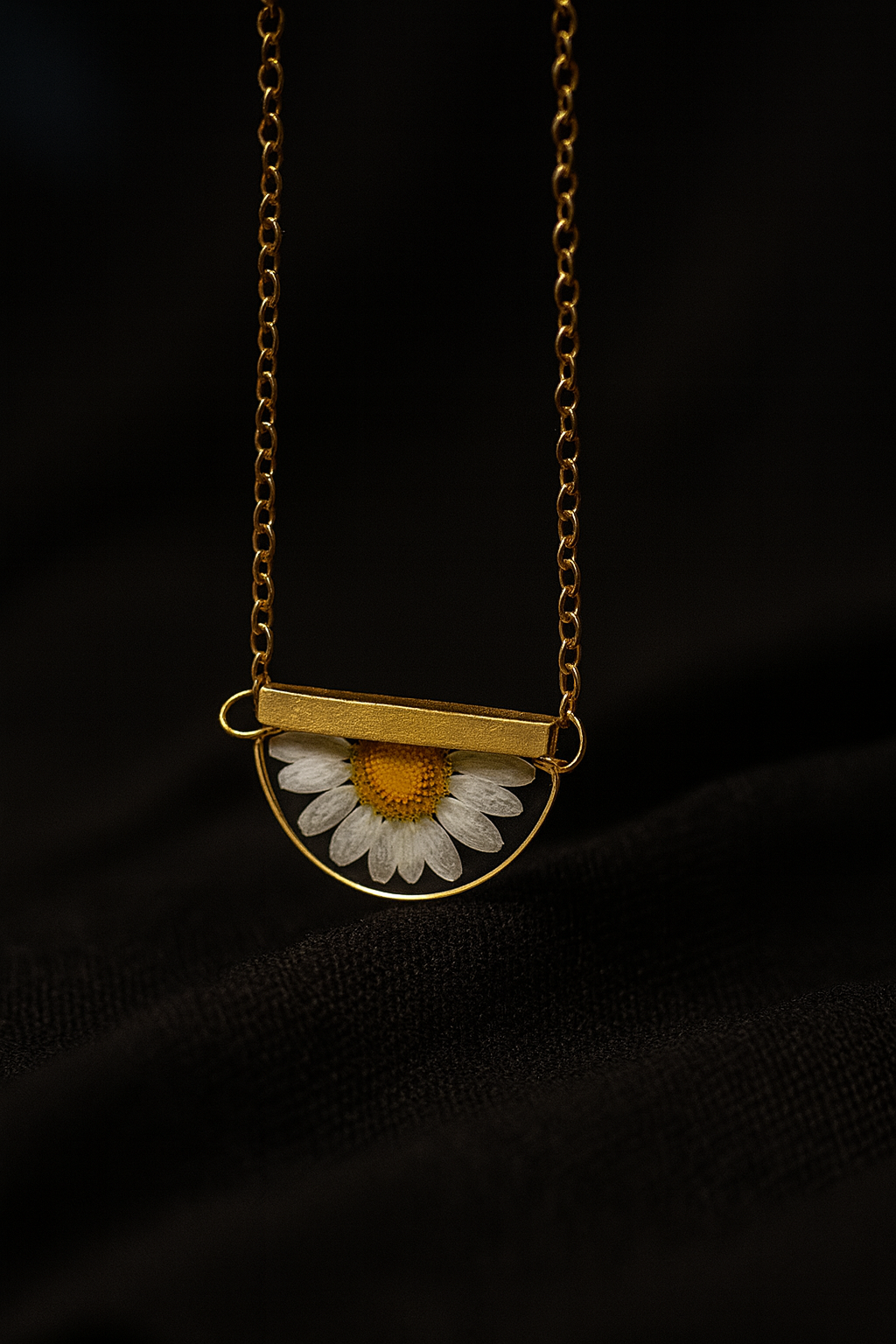 FLO's Golden Daisy Glow Pendant