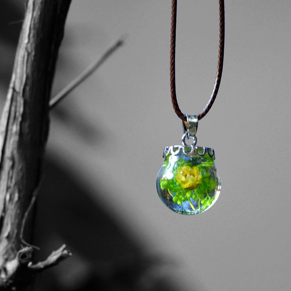 FLO's Vivid Pansy Real Dried Flower Necklace
