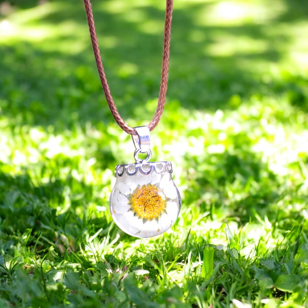 FLO's Hushed Whites Real Dried Flower Necklace