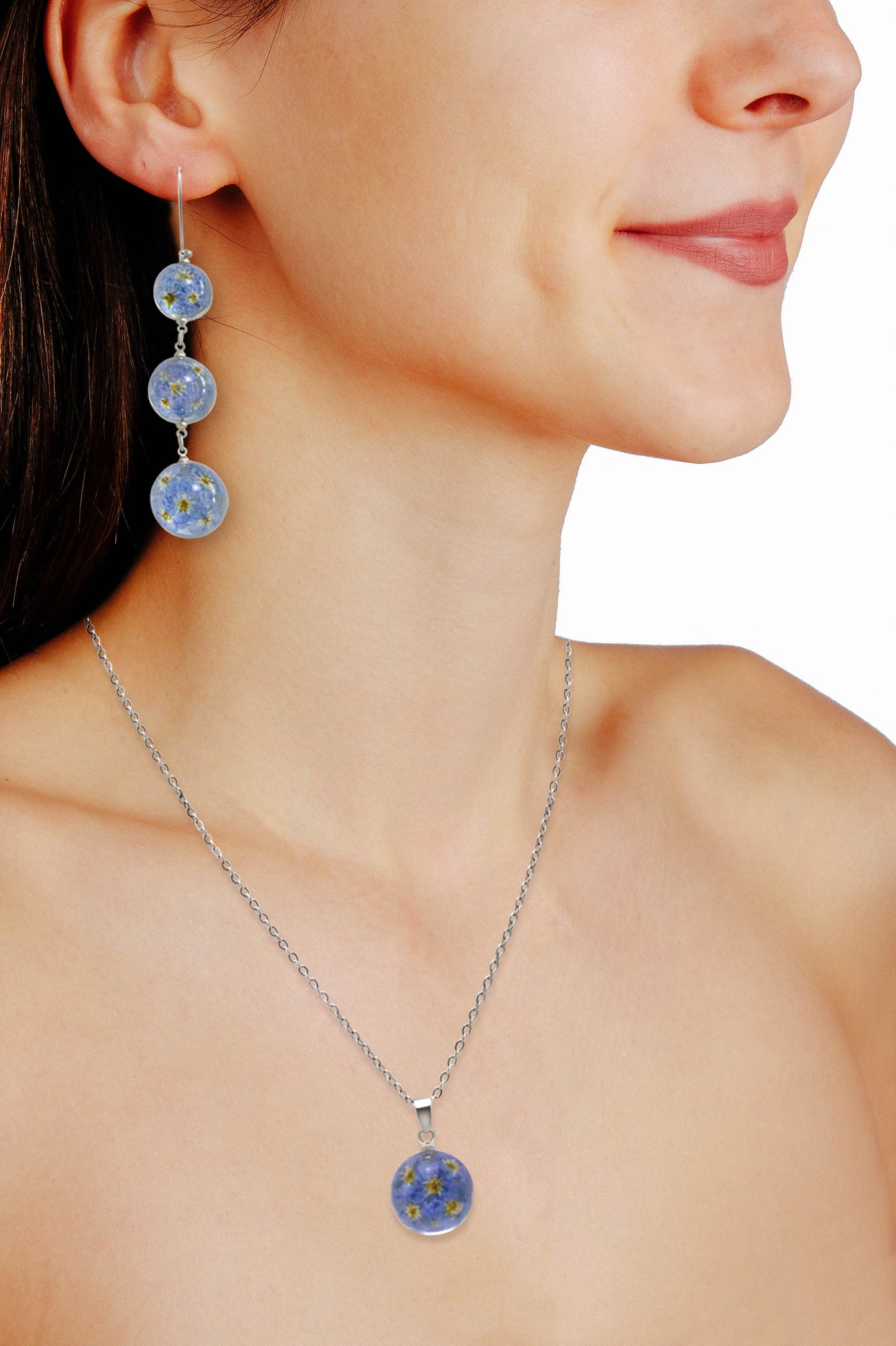 FLO's Eternal Bloom Forget-Me-Not Pendant