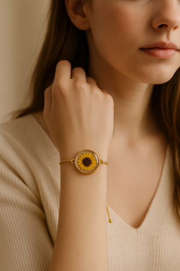 FLO's Golden Glow Bracelet