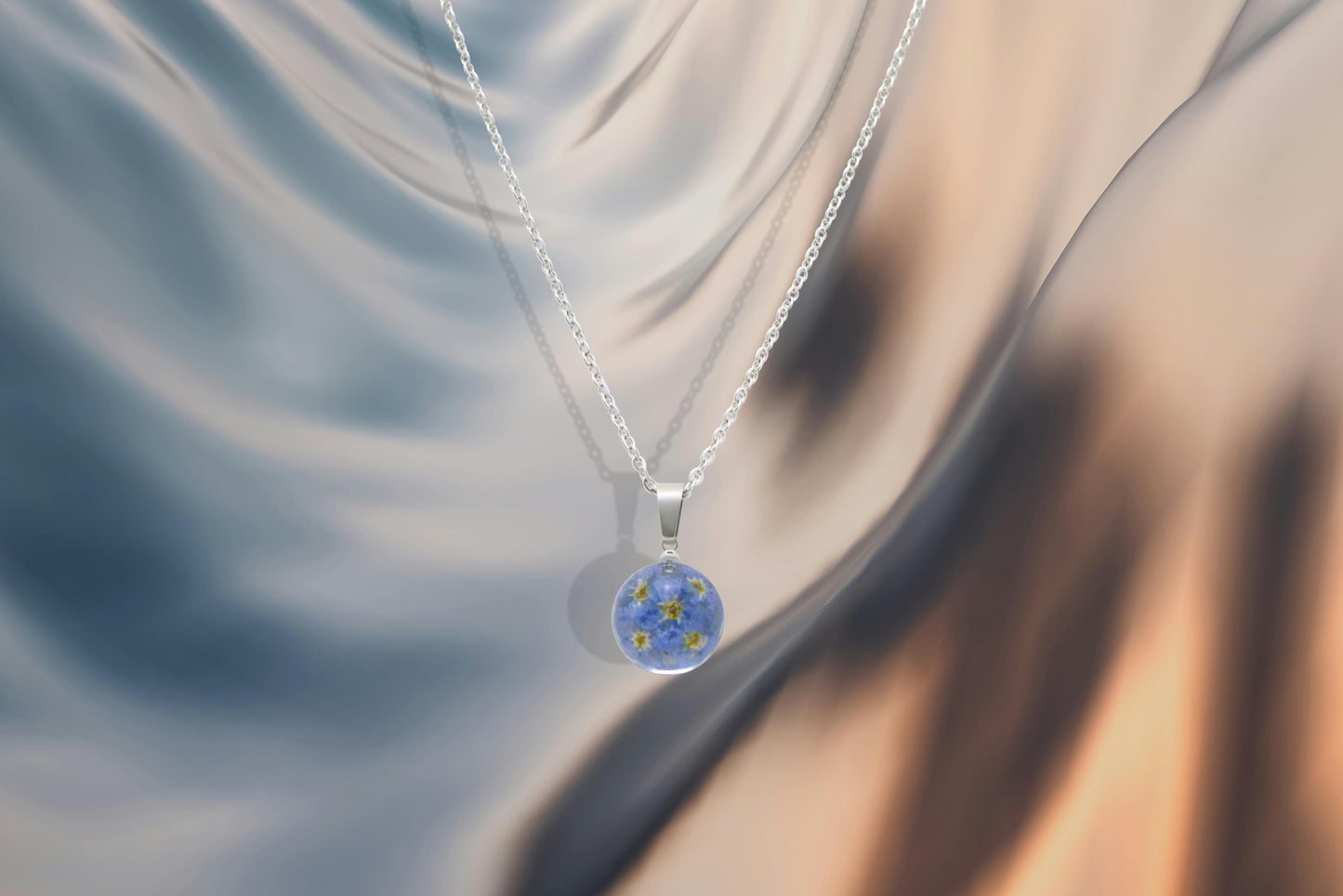 FLO's Eternal Bloom Forget-Me-Not Pendant