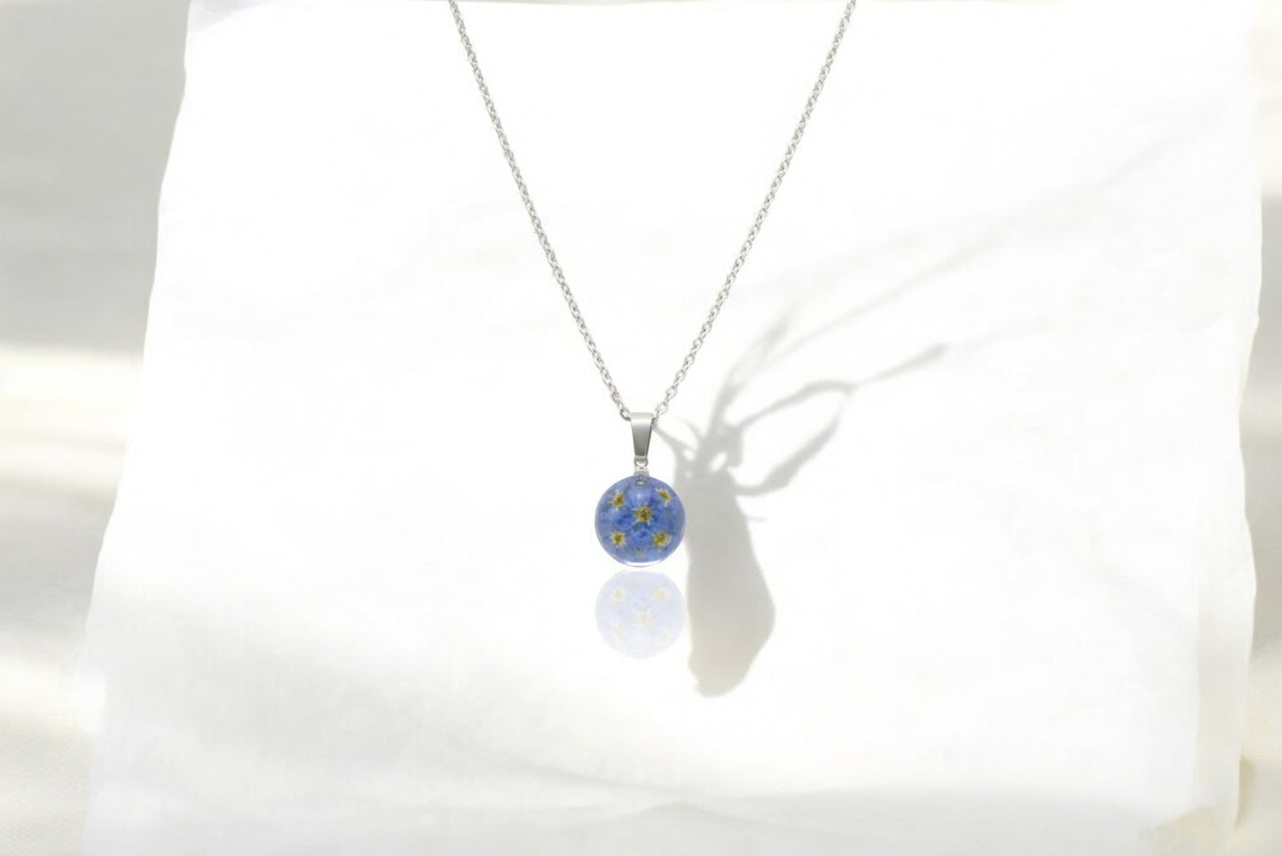 FLO's Forget Me Not Real Dried Flower Necklace Set
