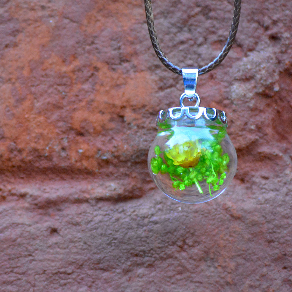 FLO's Vivid Pansy Real Dried Flower Necklace