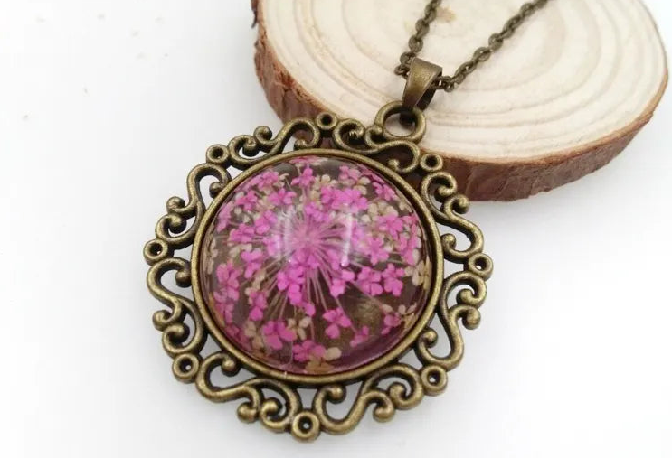 FLO's Vintage Women's Rounded Bronze Pendant Necklace with Natural Dried Flower